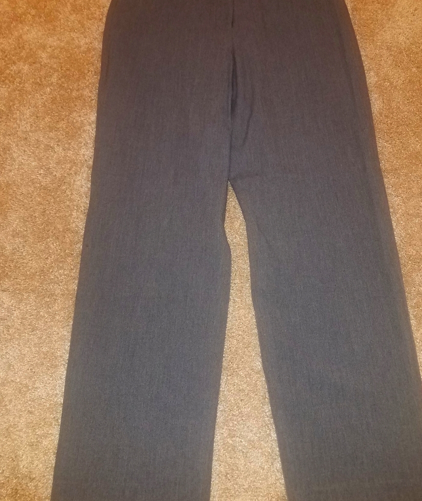 $⬇LIMITED DRESS PANTS. MEDIUM GRAY. SIZE 12 SHORT.